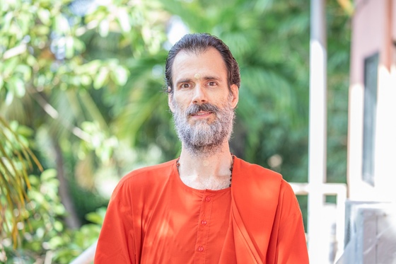 The Universal Concept of Sannyasa w/Swami Shantamritananda Puri