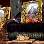 Amma.org: Celebrating Krishna Jayanthi