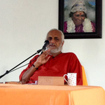 Swami Ramakrishnananda giving a discourse