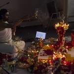 Br. Ramanand performing arati